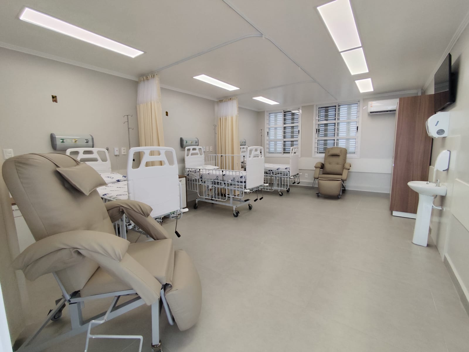 HCB e Sicredi Gerações RS/MG inauguram primeira etapa da reforma e ampliação da Pediatria.