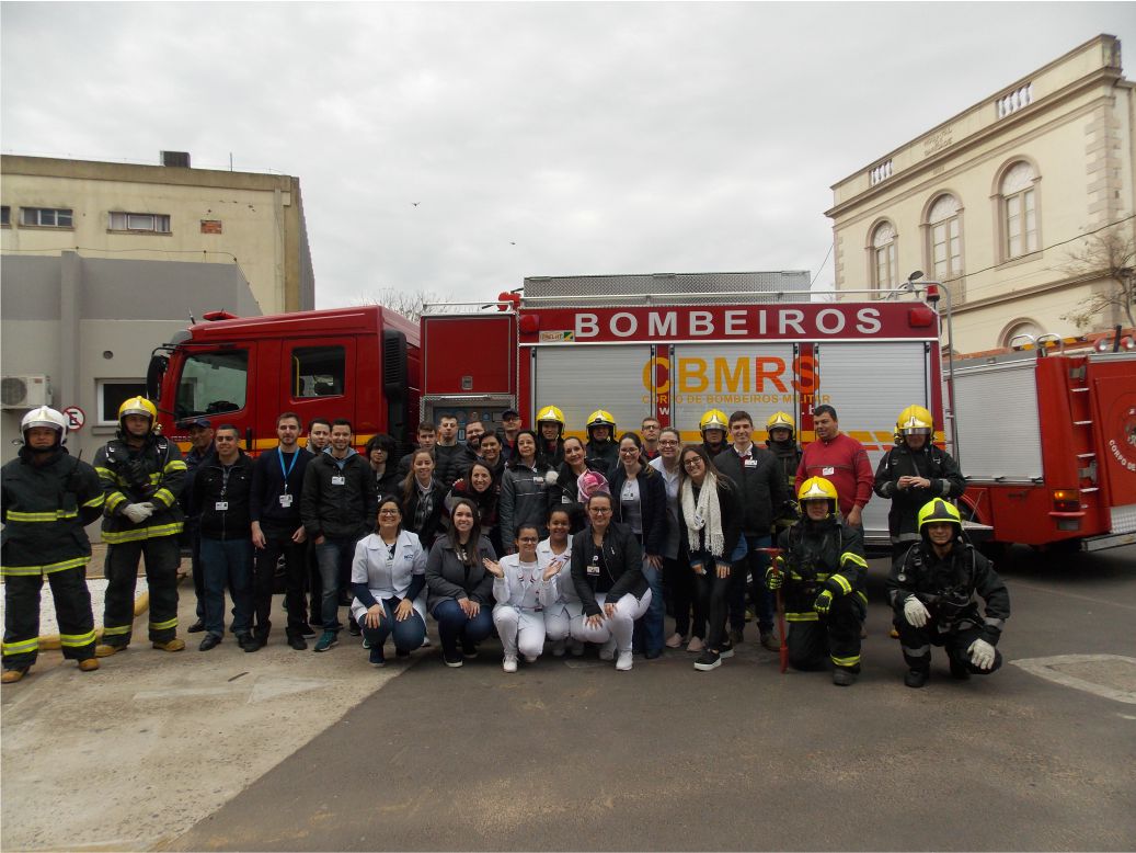 HCB realiza simulação de incêndio com a participação dos Bombeiros